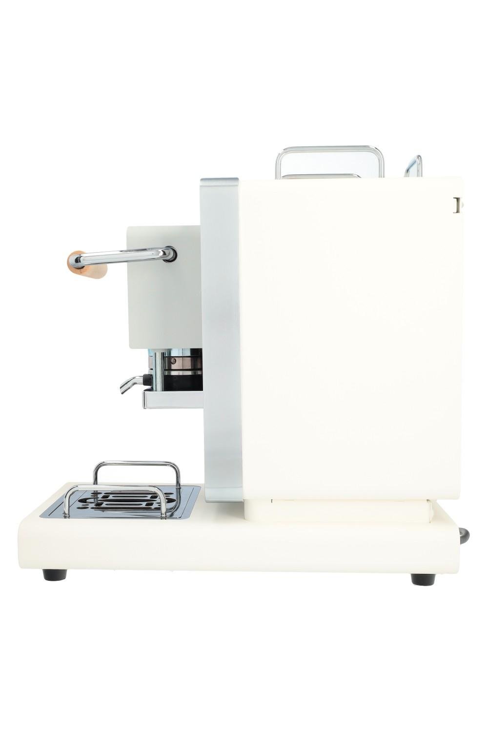 Iconica Sophia Swiss Edition white/chrome coffee machine