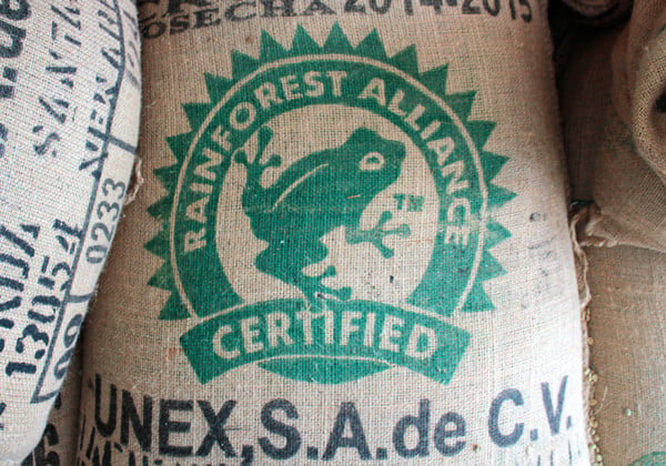 Kaffeesaecke-mit-dem-Siegel-Rainforest-Alliance